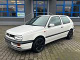 Volkswagen Golf-- AUTOMATIK-- - Volkswagen aus 1995: Gol