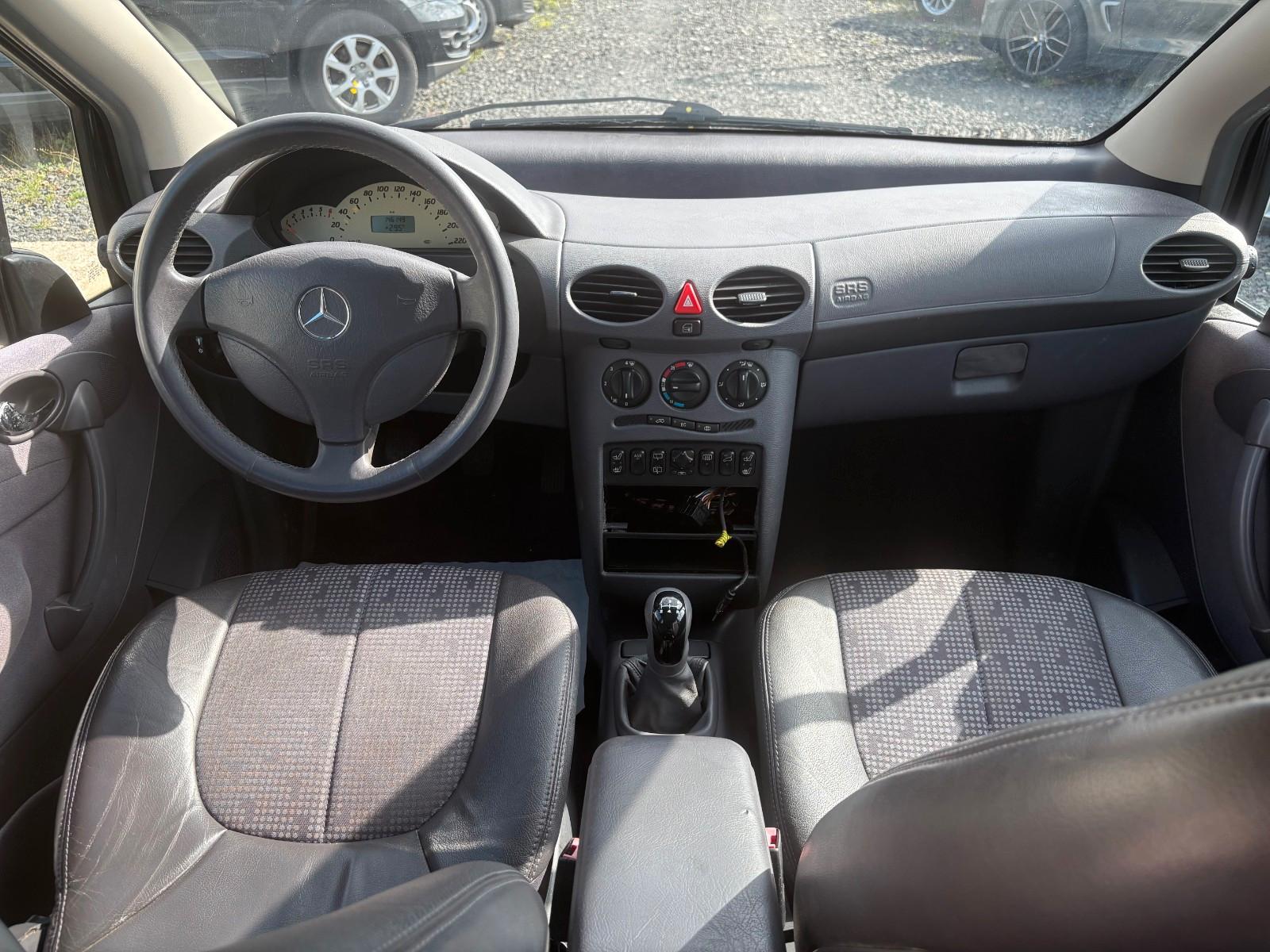 Mercedes-Benz A 190 AVANTGARDE Panorama Klima TÜV 09/2028 LMR