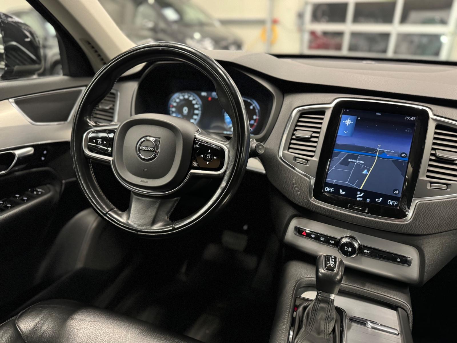 Volvo XC 90 Momentum AWD Navi SHZ LHZ LED 7-Sitzer