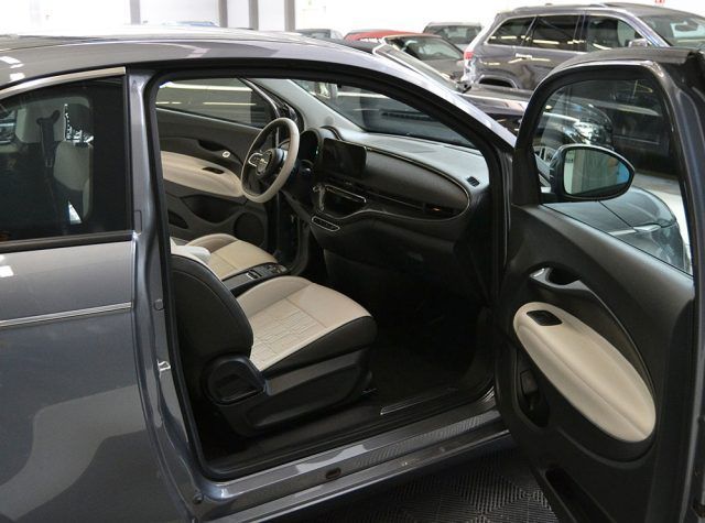 Other FIAT 500e 42 kWh La Prima by Bocelli " KM 9.000 imagem 3