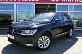 Volkswagen Tiguan 1.4 16V TSI Spurhalte Navi Sitzheizung - Volkswagen Tiguan: Schwarz