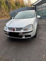Volkswagen VW Golf 5 1,6 FSI - Volkswagen Golf aus 2004: 1.6