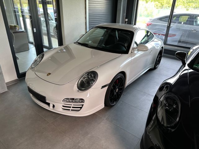 Porsche 911 (997) Carrera 4 GTS Coupé - CHRONO / BOSE