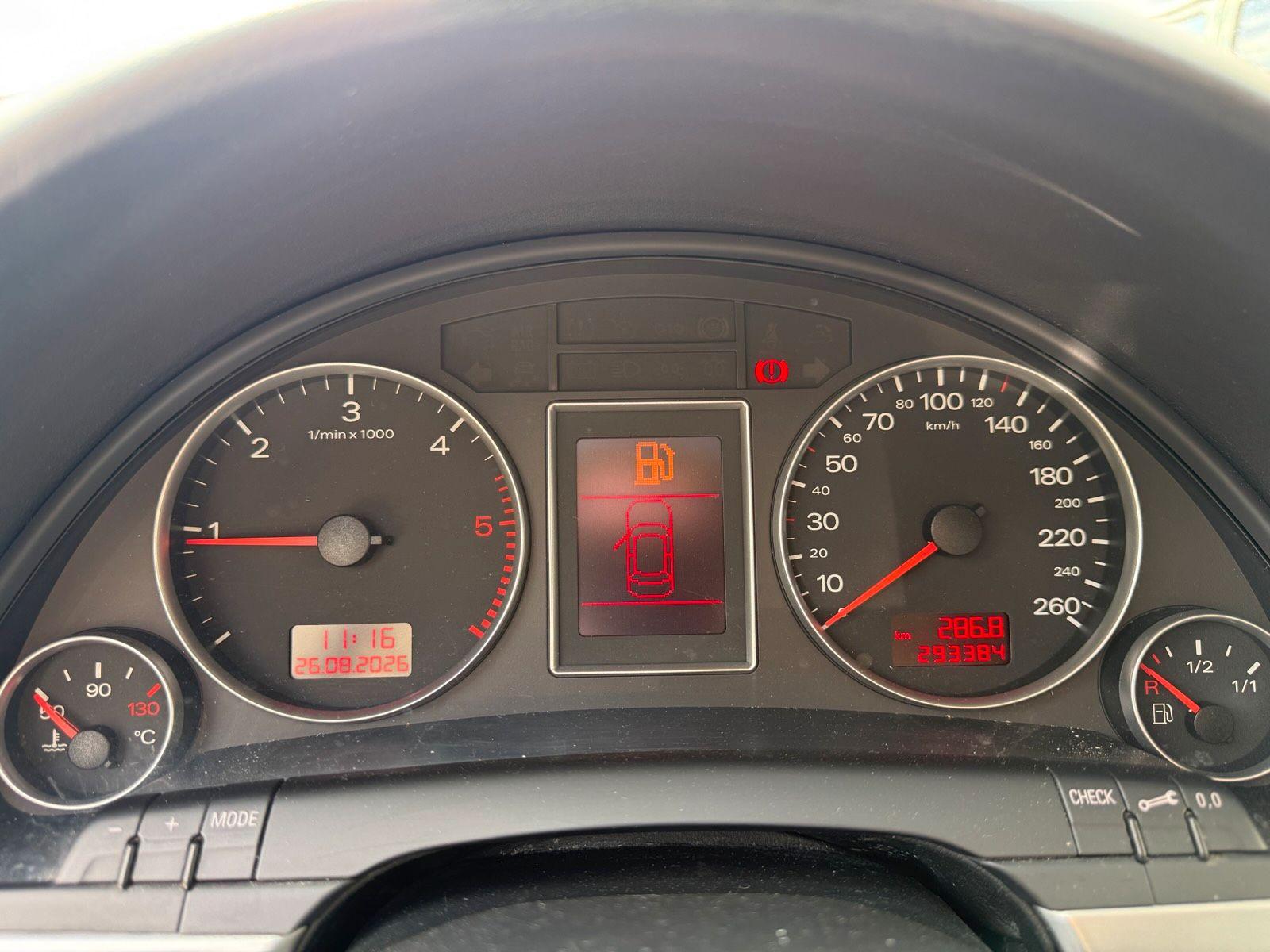 Audi A4 2006 — photo 9