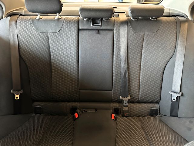 BMW 318 d Limousine *2. Hand*Bi-Xenon*Navi*Klima*SHZ