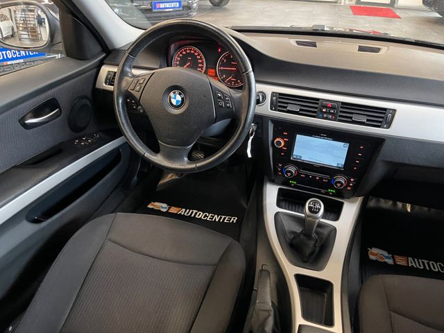 BMW 318i  Touring *NAVI*KLIMA*TEMPOMAT*>SZHZ*