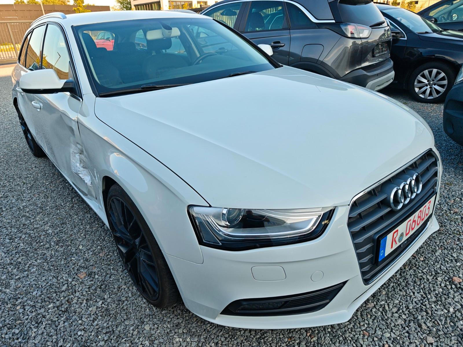 Audi A4 2012 — photo 11