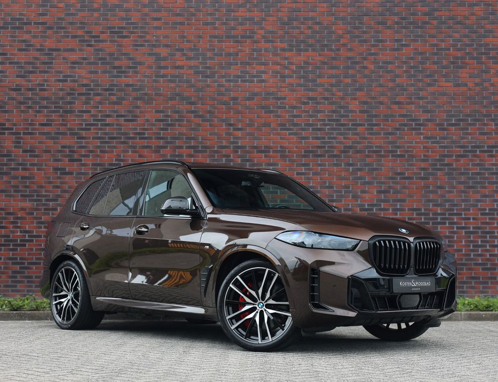 BMW X5 — hlavná fotografia