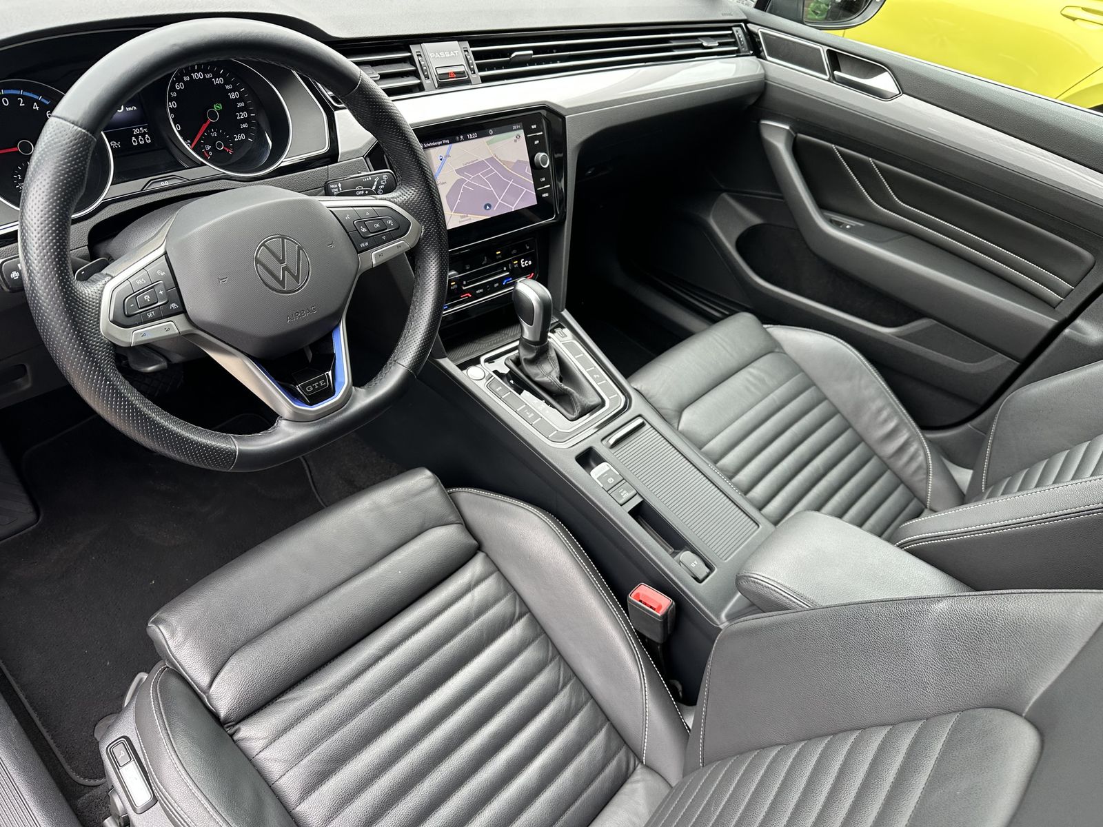 Fahrzeugabbildung Volkswagen Passat Variant GTE NAV+LED+ACC+KAMERA+LEDER+17ZO