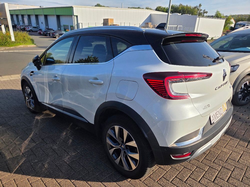 Renault Captur II Edition One Plug In 160 imagem 3