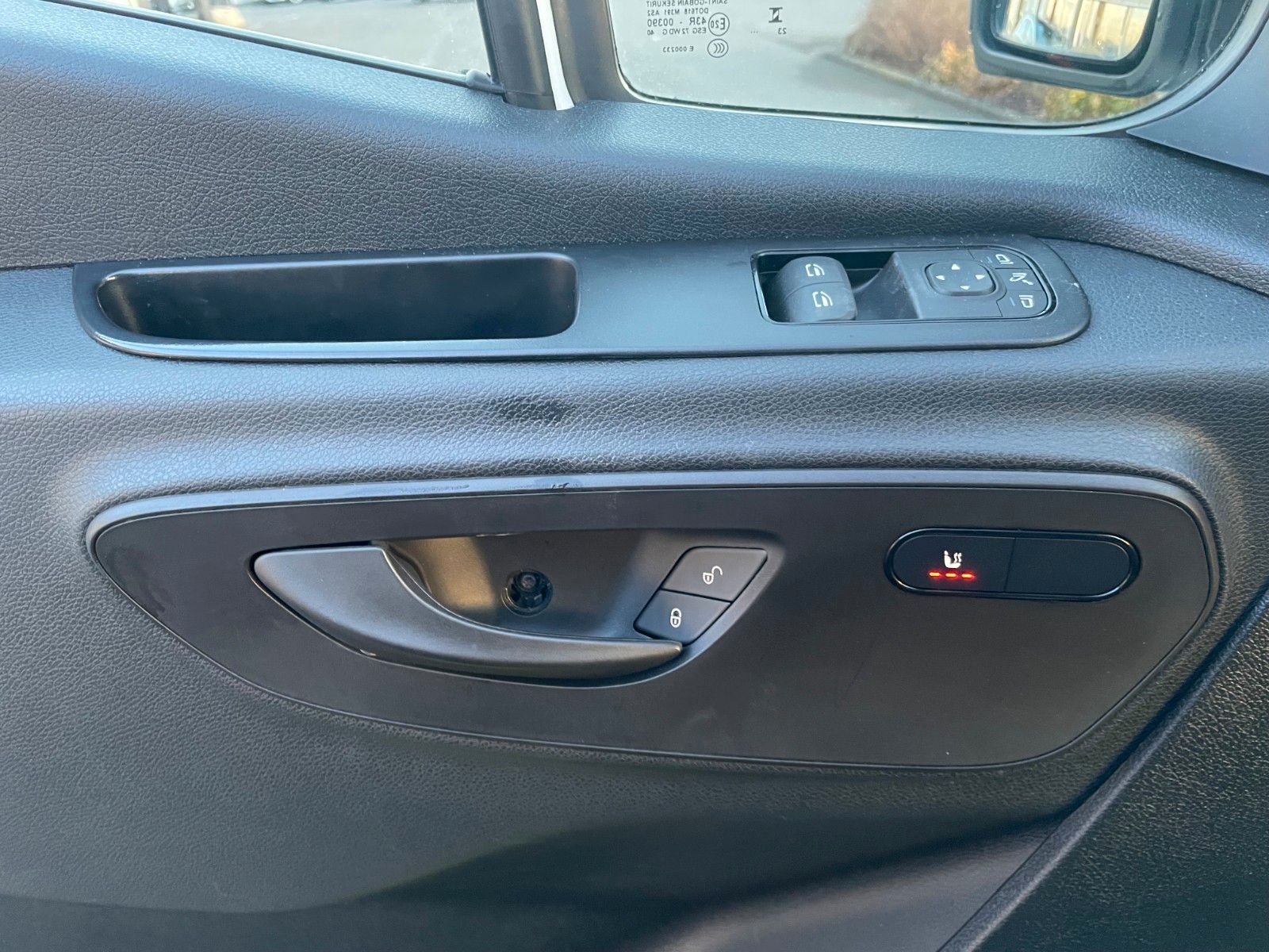 Fahrzeugabbildung Mercedes-Benz Sprinter 317 CDI 3665 9G Klima 360 MBUX