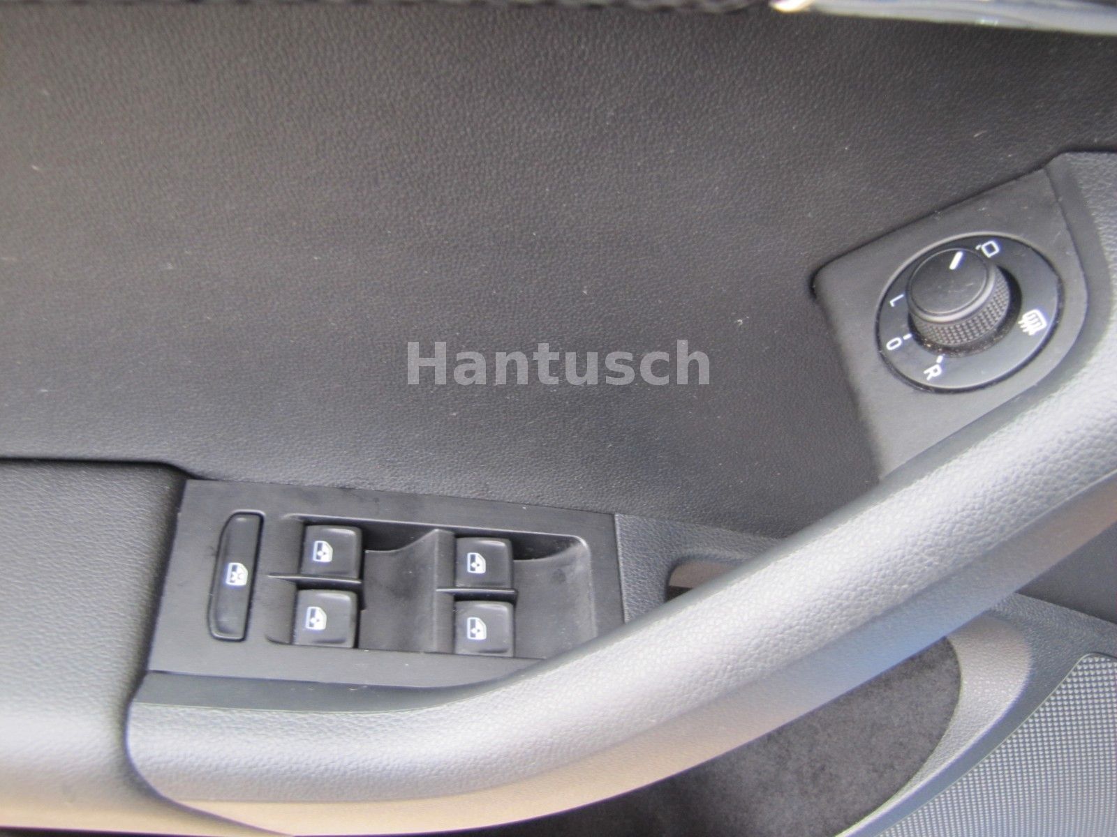 Fahrzeugabbildung SKODA Octavia Lim. RS 2.0l TSI 245PS 7-Gang DSG