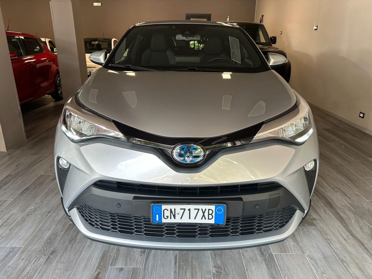Toyota C-HR 2.0 Hybrid E-CVT Morebusiness imagem 2