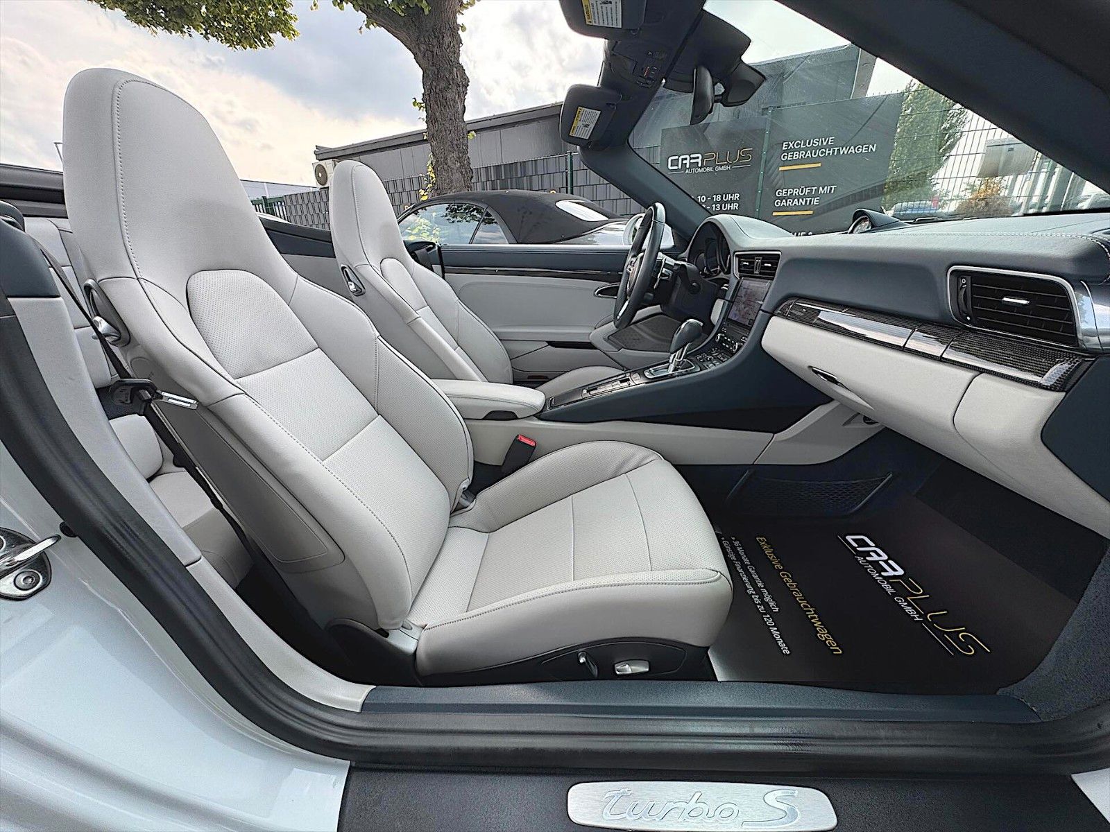 Fahrzeugabbildung Porsche 991.2 911 Turbo S Cabriolet *ACC*LED*111 Punkte*
