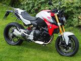 BMW F900 R mit vielen Extras und Paketen - Offers matching your search criteria