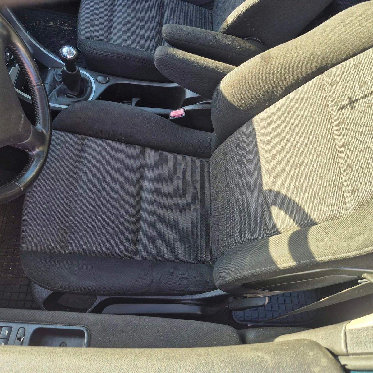 Peugeot 307 2004 — photo 5
