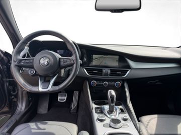 Alfa Romeo Giulia Veloce Q4 2.0 Turbo 16V Kam.+KeyLess+SHZ