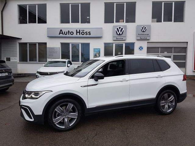 Volkswagen Tiguan Allspa 4Mo*MATRIX*SD*AHK*AREA VIEW*SHZ*LH