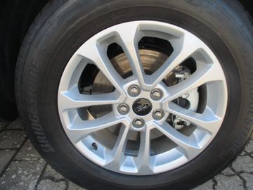Ford Kuga Titanium 5J Garantie + Winterpaket + Kamera