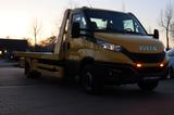 Iveco Daily Abschleppwagen Brille Schiebeplateau 70C18