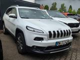 Jeep Cherokee Limited 4WD - weiße Jeep Cherokee