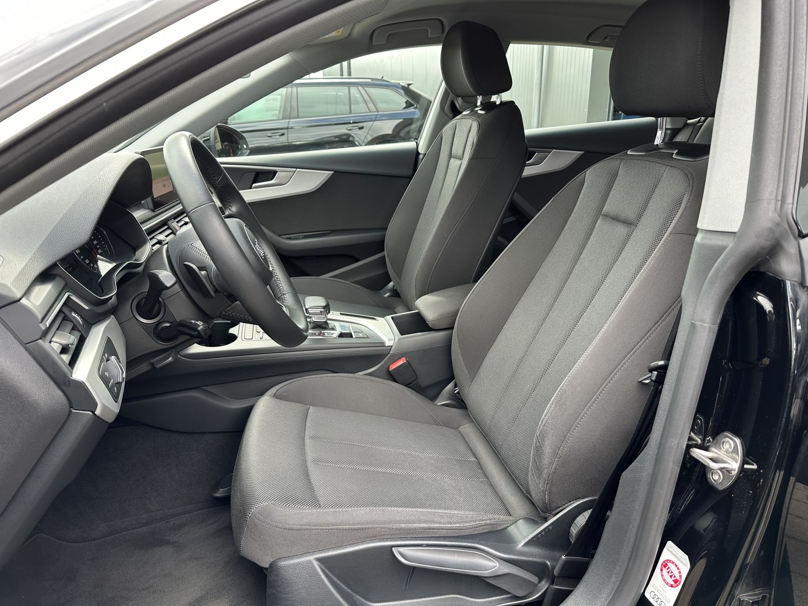 Fahrzeugabbildung Audi A5 SpB 35 TFSI Aut. NAV+XEN+SHZ+TEMPOMAT+18ZOLL
