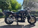 Yamaha XJR1200, top Zustand, wenig km - YAMAHA XJ 1200