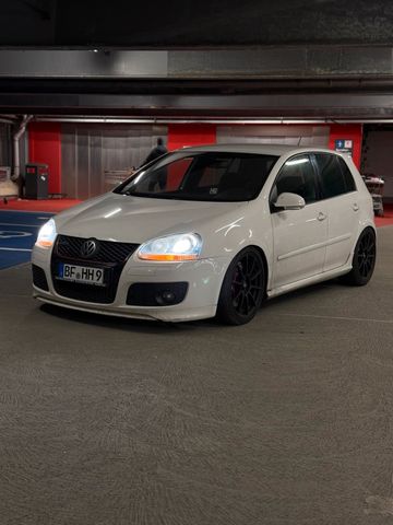 Volkswagen Golf 5 GTI Edition 30 (HG,R32,300ps)