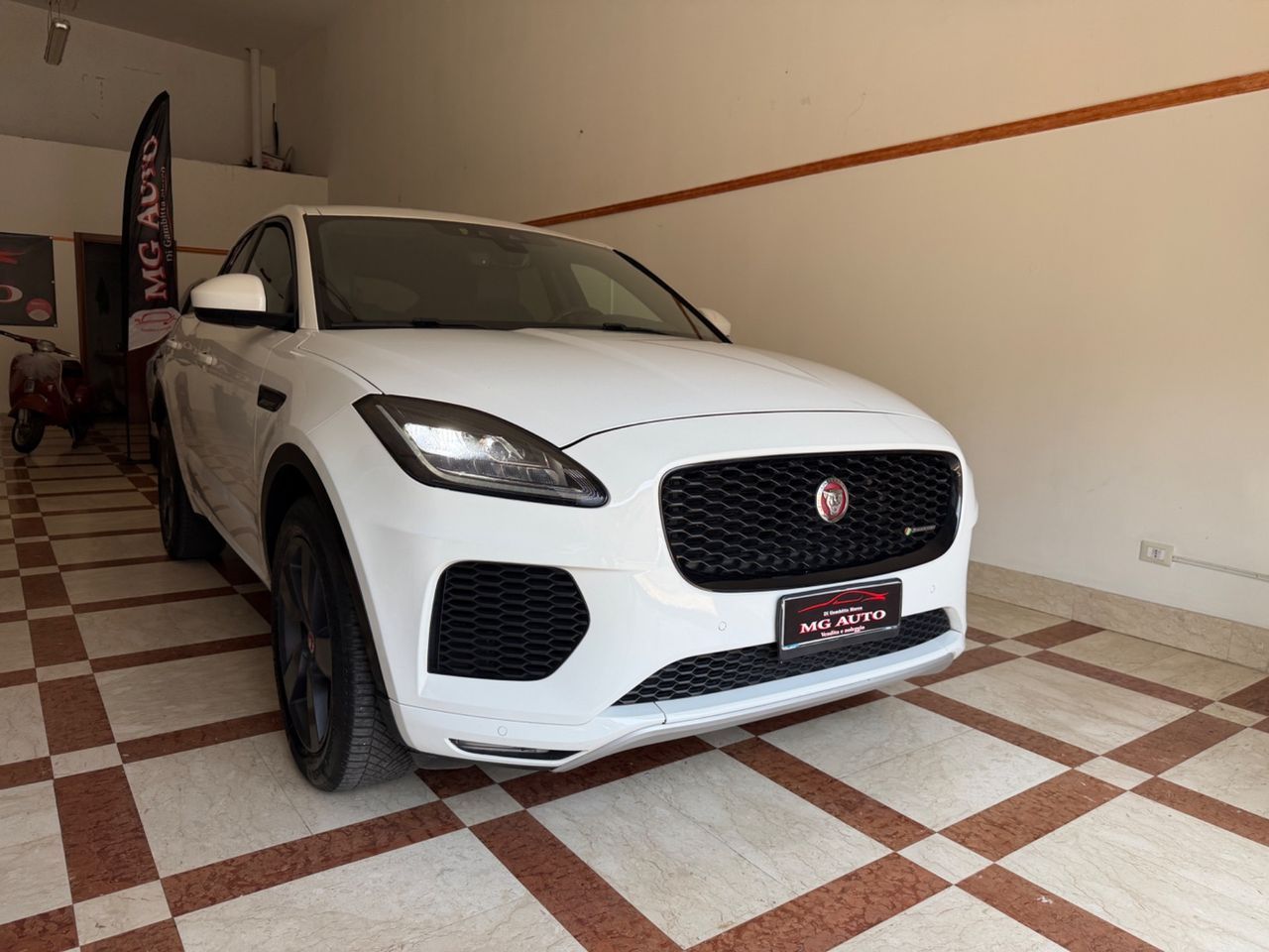 JAGUAR E-Pace