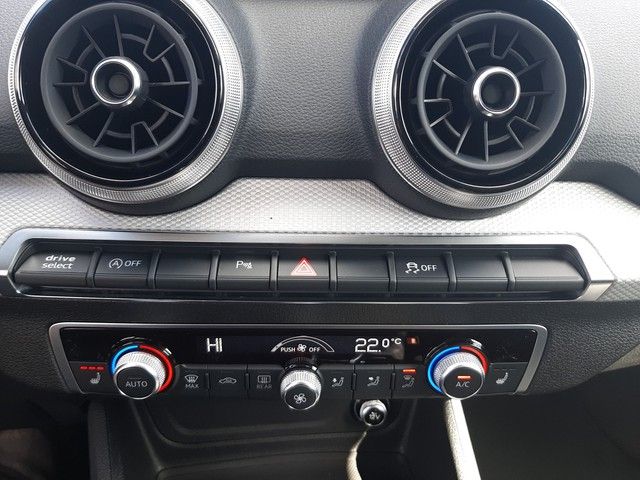 Fahrzeugabbildung Audi Q2 advanced 35TDI S-tronic Matrix AHK 19" SONOS