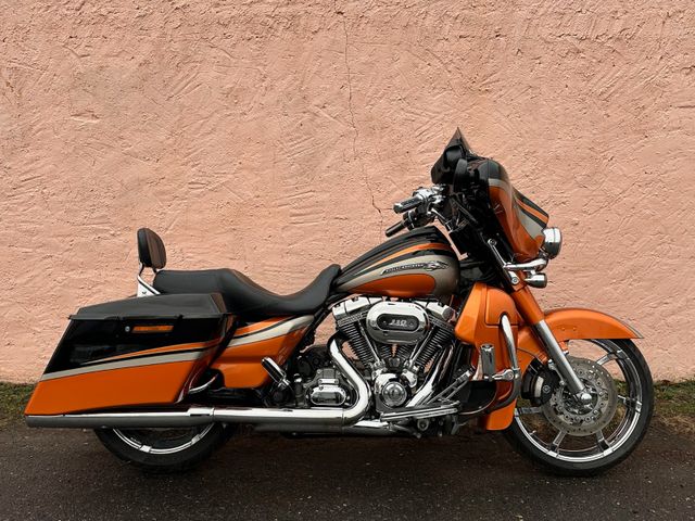 Harley-Davidson FLHXSE2 STREET GLIDE CVO SH-GEPFLEGT 5HD1