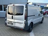 Opel Vivaro - gebrauchte Opel Vivaro aus dem Jahr 2003