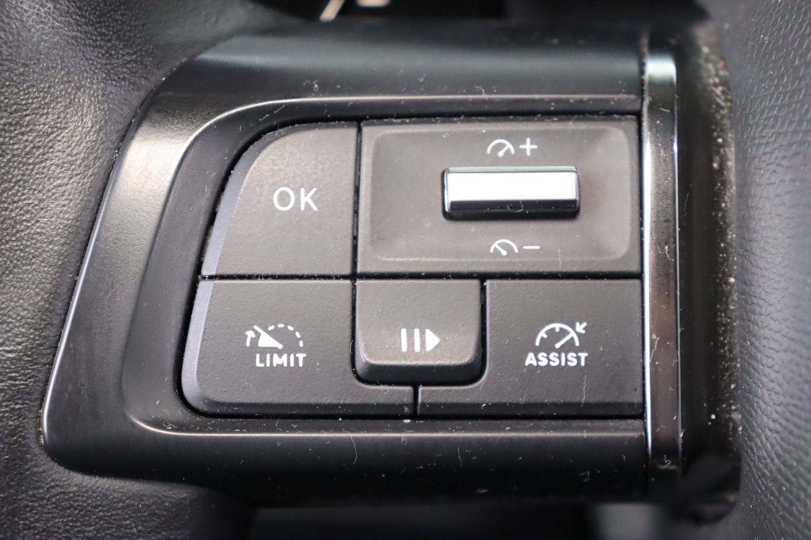 Fahrzeugabbildung Citroën C5 X Feel * LED * Navi * Keyless