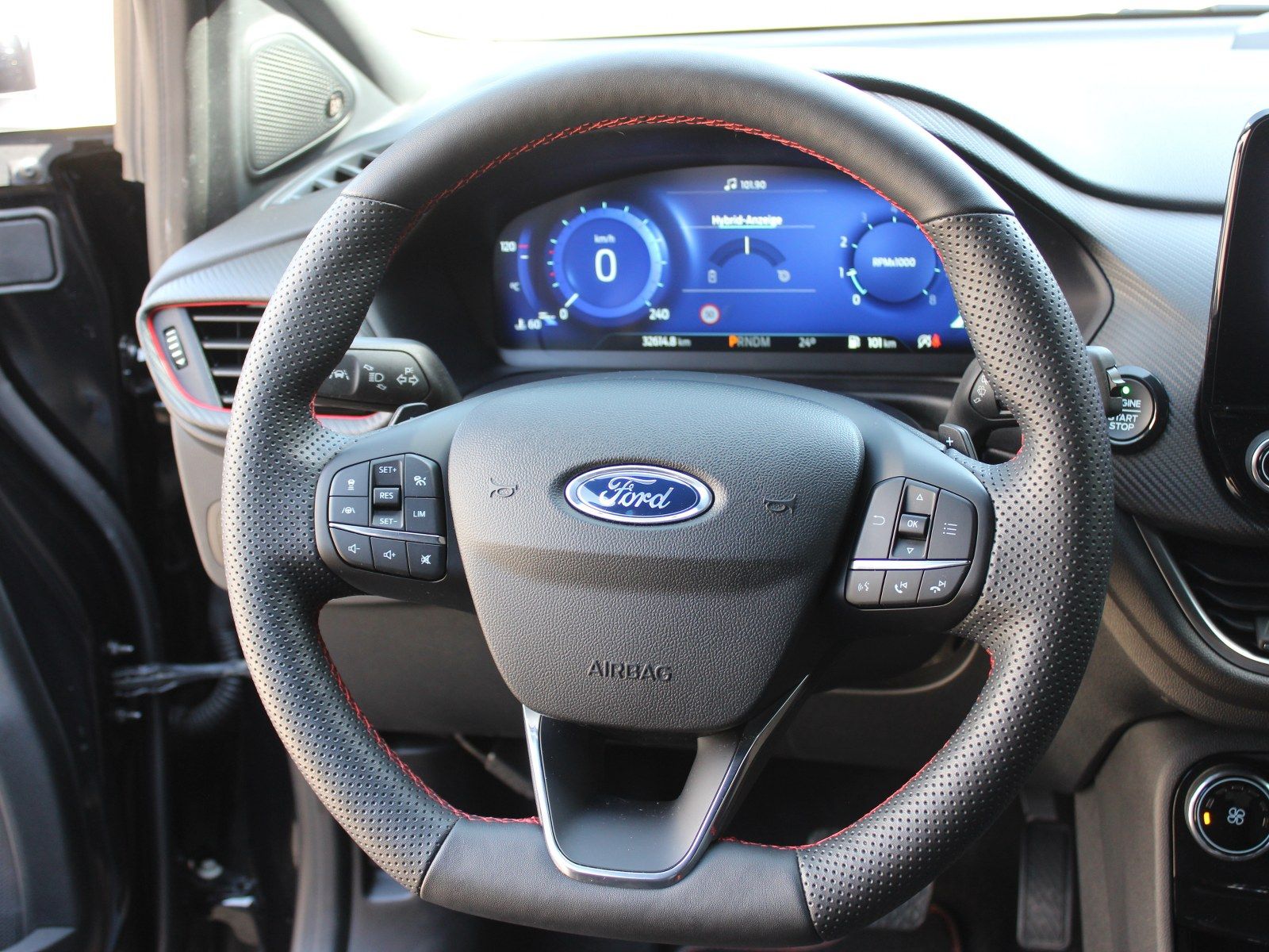 Fahrzeugabbildung Ford Puma ST-Line X 1,5 EcoBoost Mild Hybrid