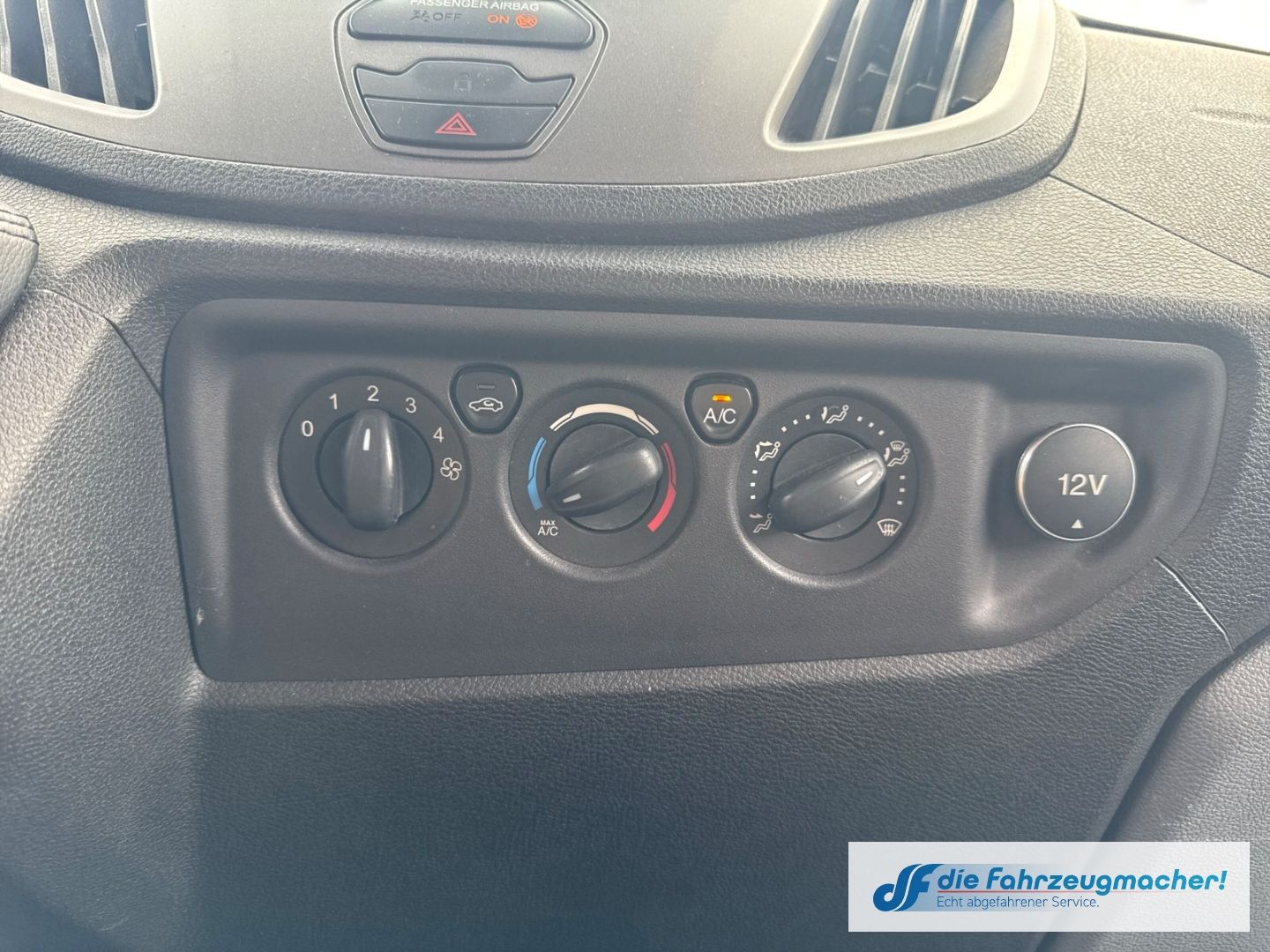 Fahrzeugabbildung Ford Transit Kombi 350 L3 Trend 2.2 TDCi DPF *2251 *K