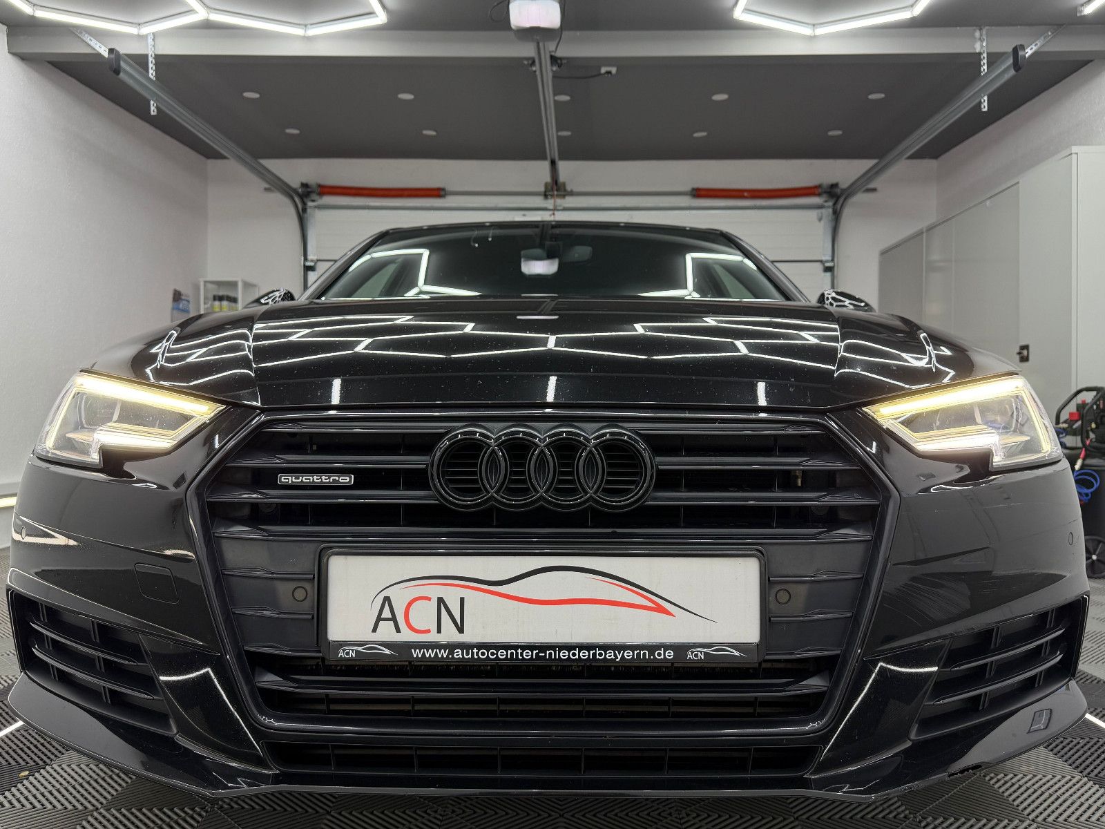 Fahrzeugabbildung Audi A4 3.0 Lim. Quattro S-LINE/DAB/B&O/MATRIX/VRTL