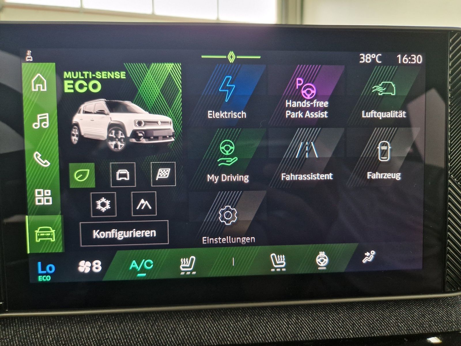 RENAULT R 4 E-Tech Techno 150 Comfort Range – Bild 21