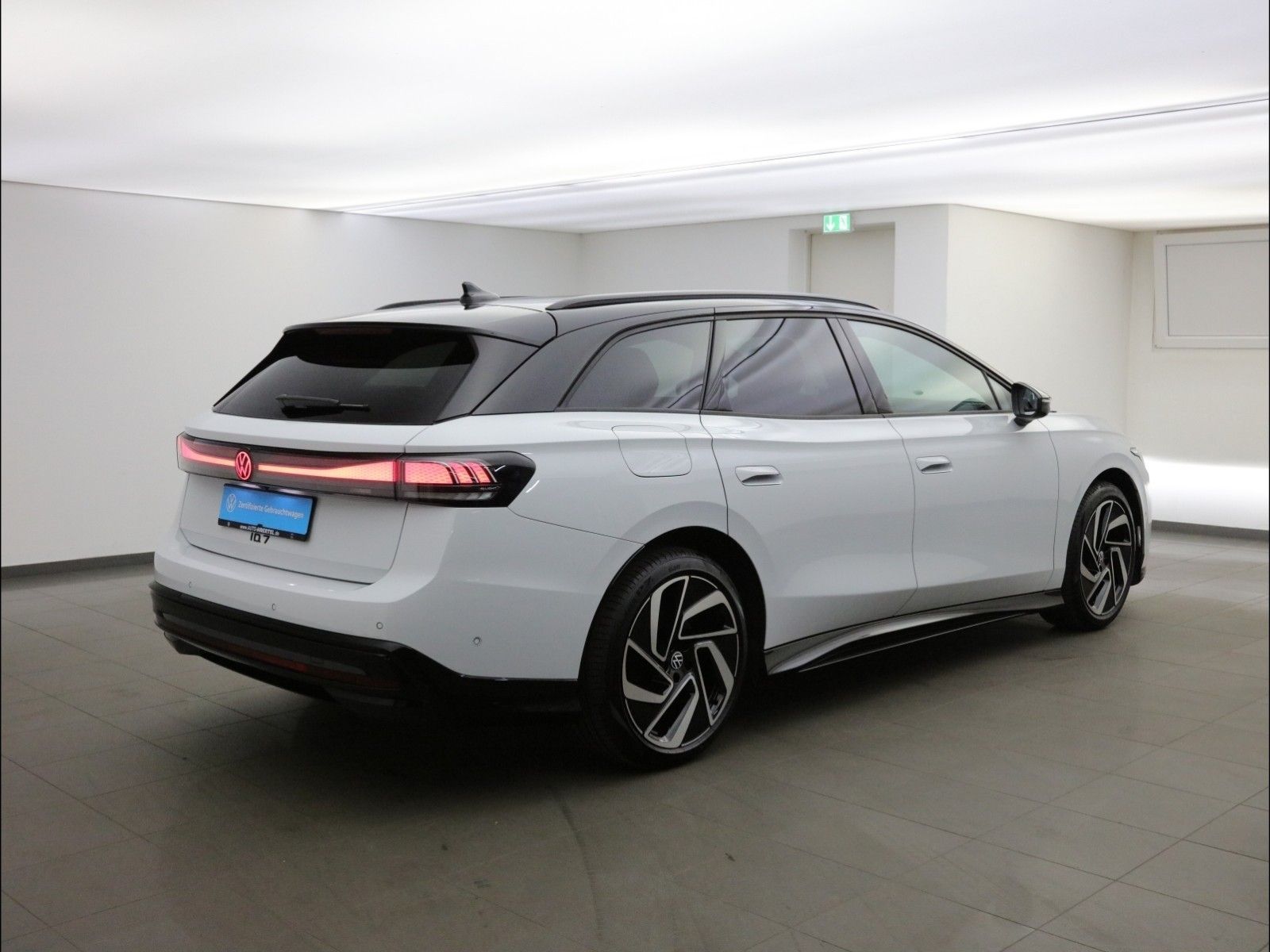 Volkswagen ID.7 TOURER PRO BLACK STYLE 77 KWH AUTOMATIK LED imagem 3
