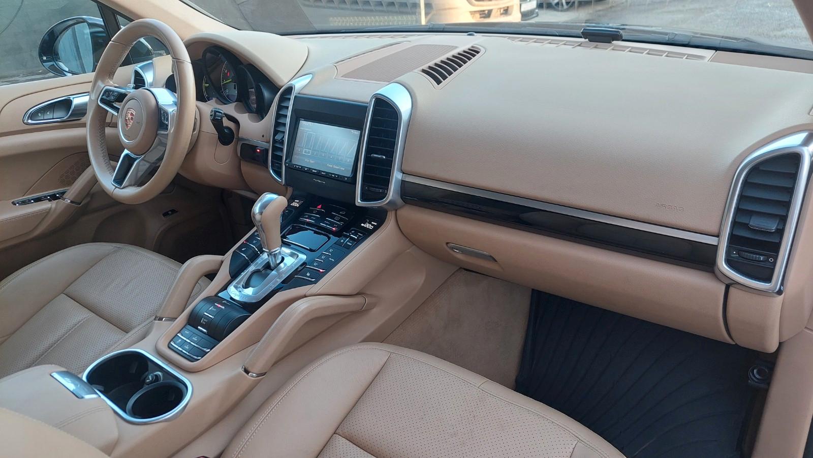 Porsche Cayenne S E-Hybrid