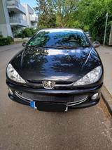 Peugeot 206 cc Cabrio mit TÜV und Fahrtüchtig - Peugeot 206 Gebrauchtwagen in Hamburg