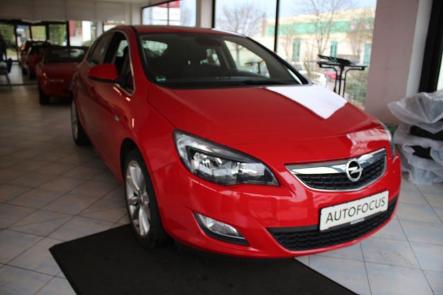 Opel Astra J Lim. 5-trg. Sport*Som+WIn*Scheckheft*