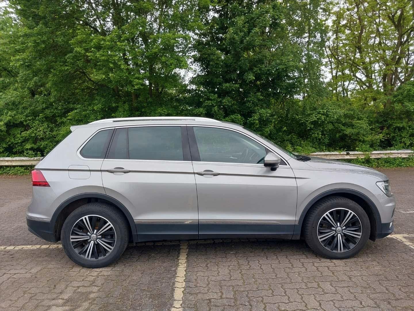 Volkswagen Tiguan Highline-360Kamera-digitalCP-Garantie
