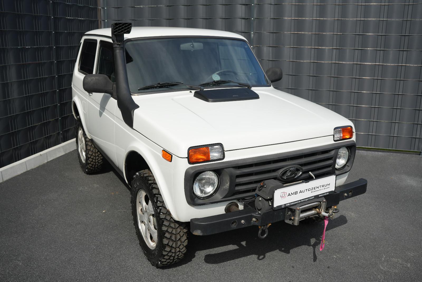 Lada Taiga (Niva)4x4*GAS*LUFT-SCHNORCHEL*SEIL*AHK*