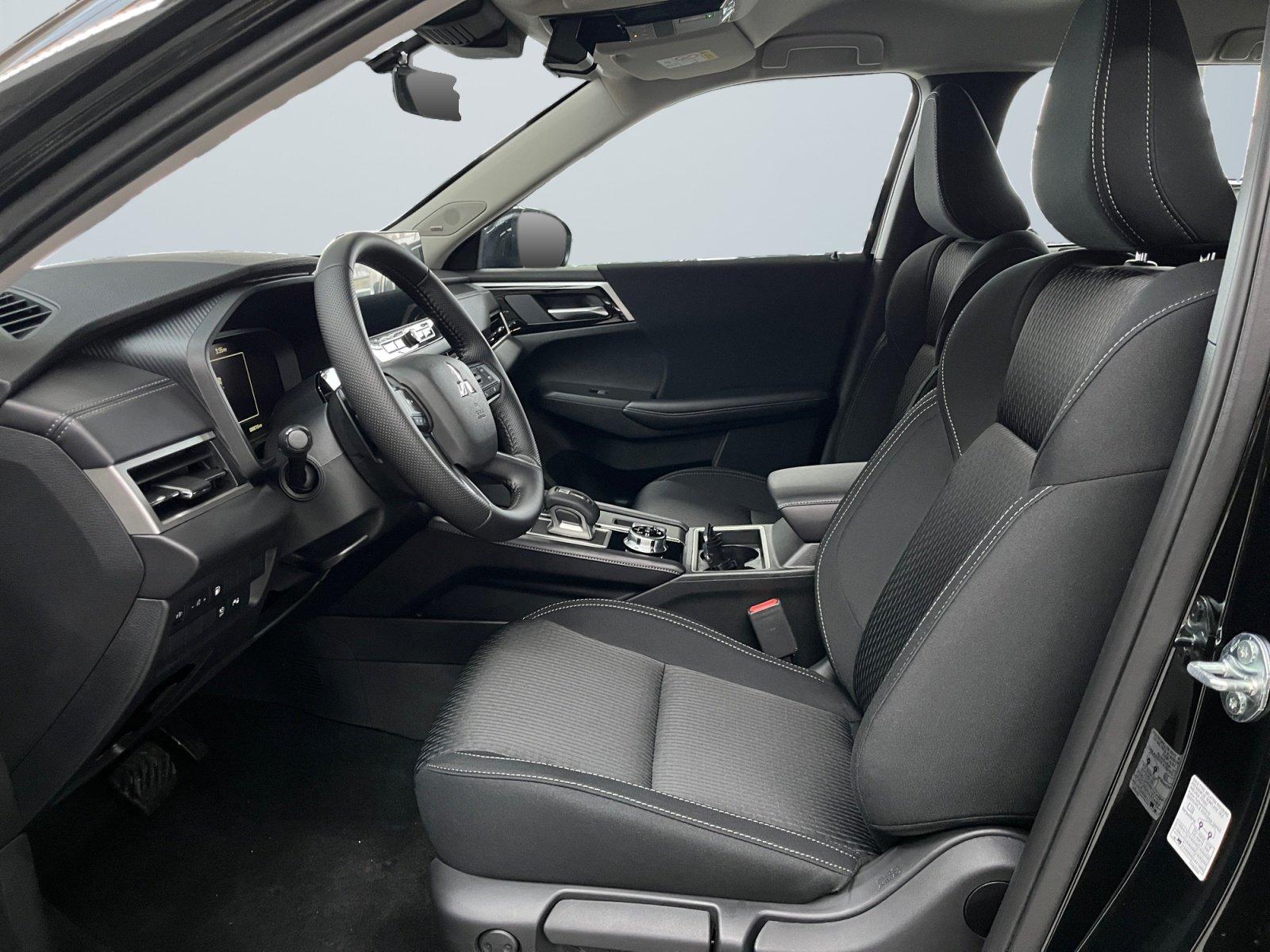 Mitsubishi Outlander Basis 2.4 PHEV Scheinwerfer LED