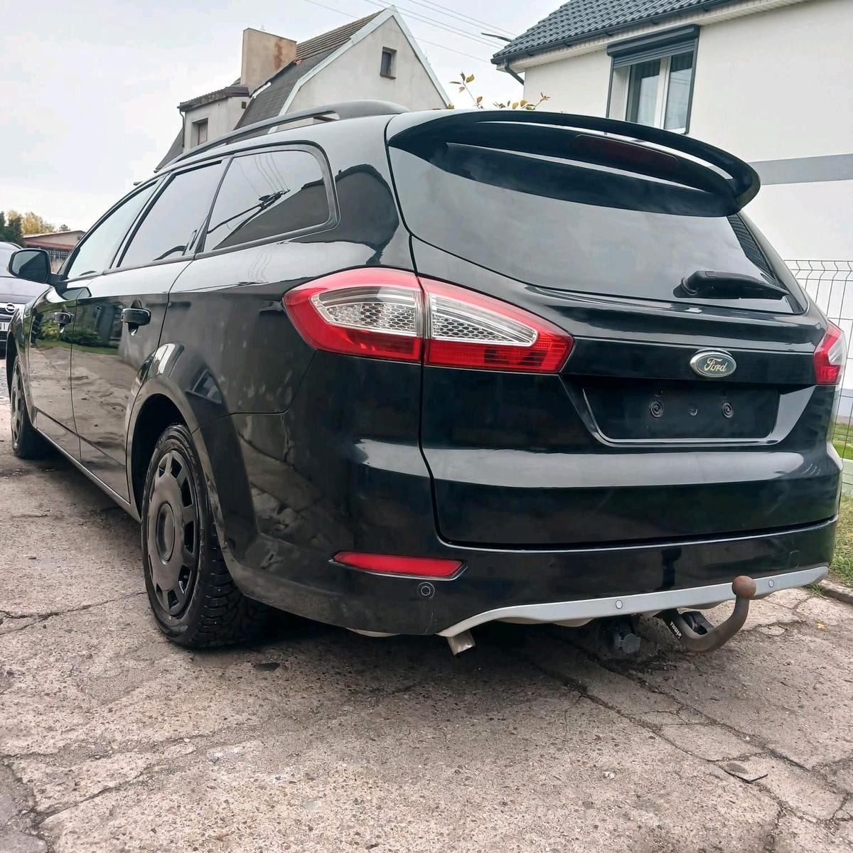 Ford Mondeo 2011 — photo 7