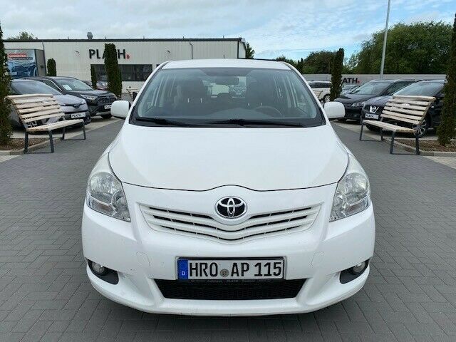 Toyota Verso  Life