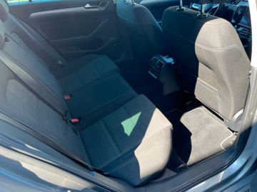 Volkswagen Passat Variant - 12