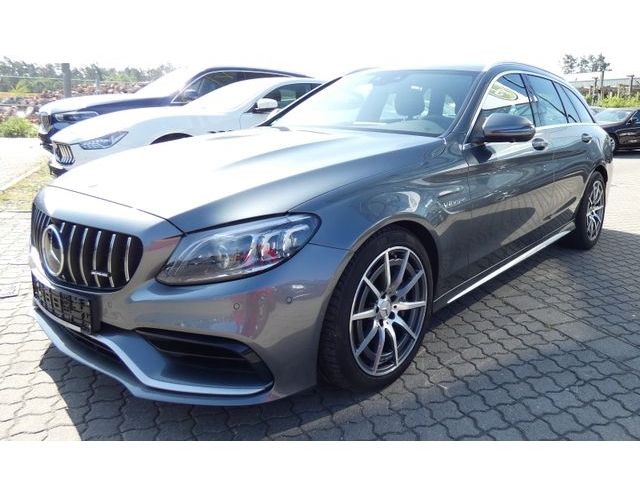 Mercedes-Benz C 63 AMG