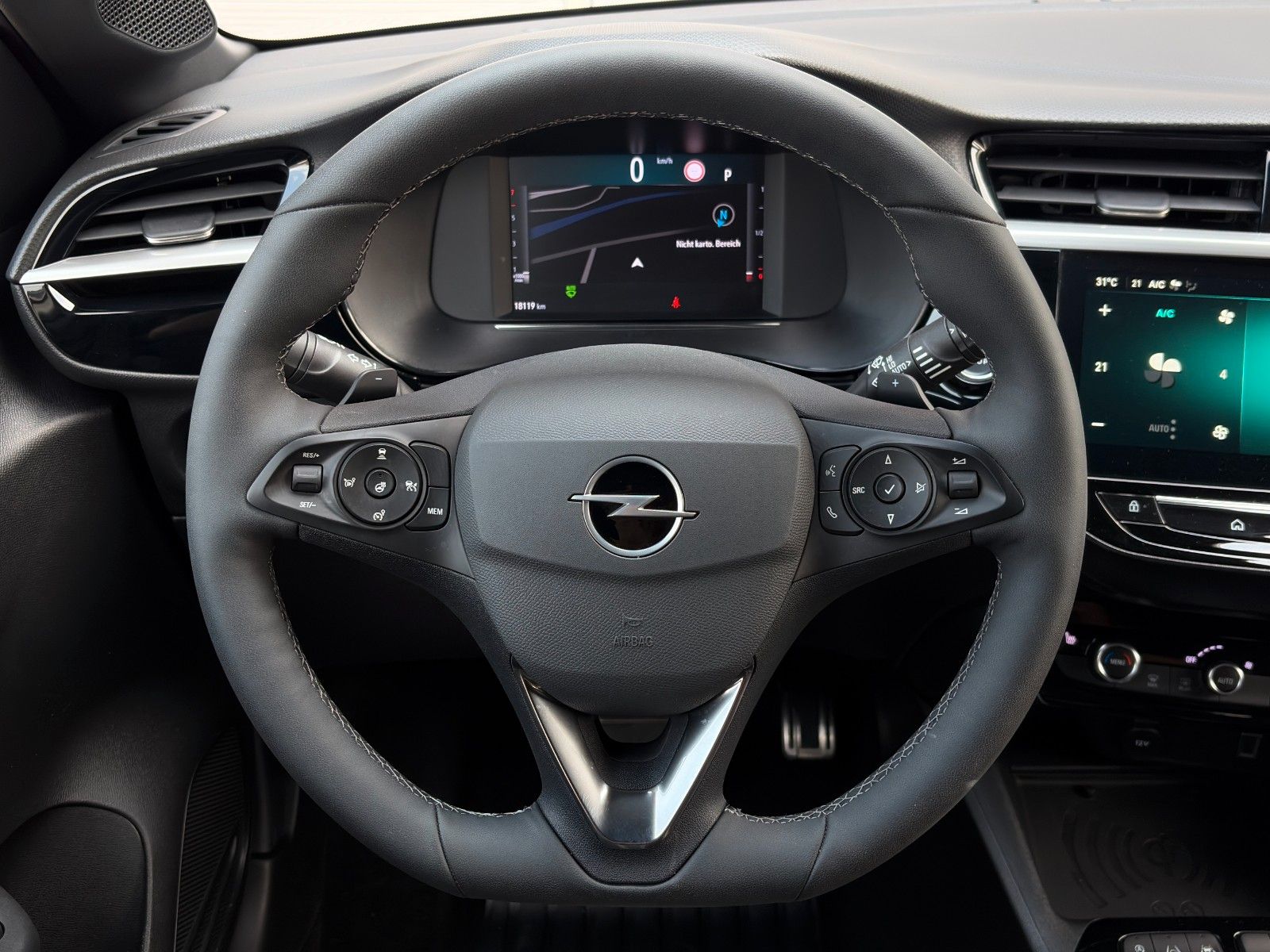 Fahrzeugabbildung Opel Corsa F GS 1.2 Turbo ACC CAM SHZ LHZ LED CarPl.