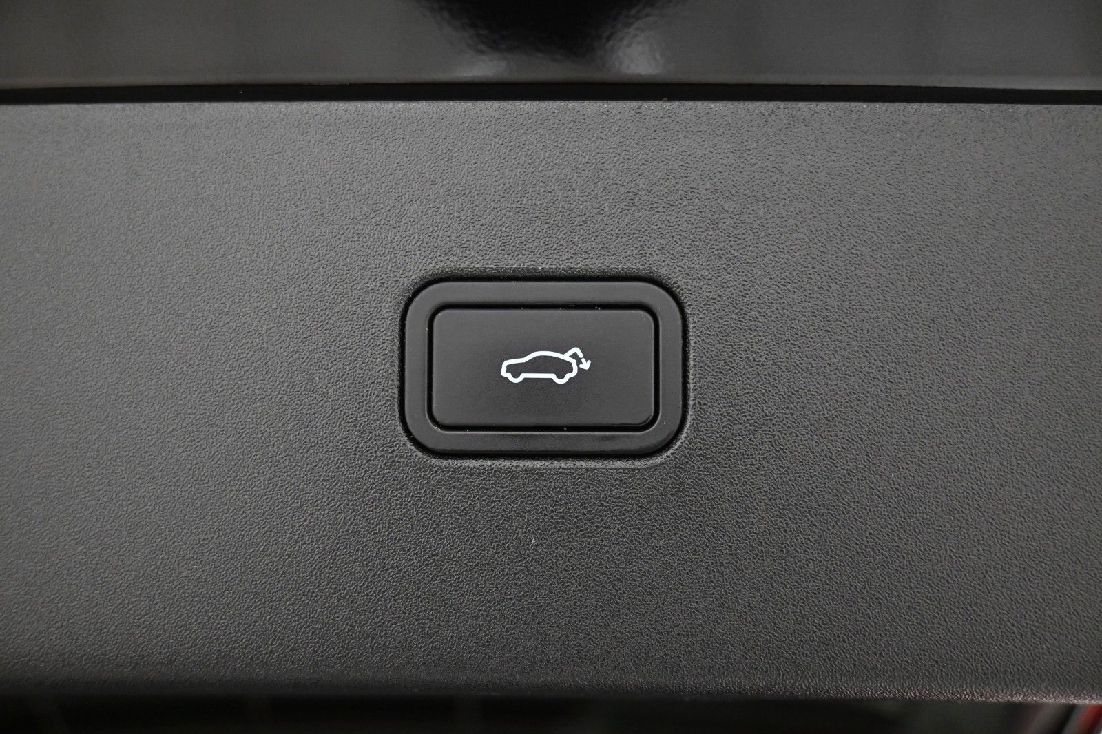 Fahrzeugabbildung Volvo EX30 Single Motor Extended Range Plus ACC